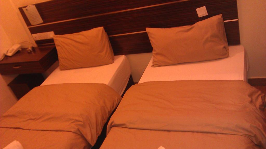 Sabrina Golden Palace Hotel Куала-Лумпур Номер фото